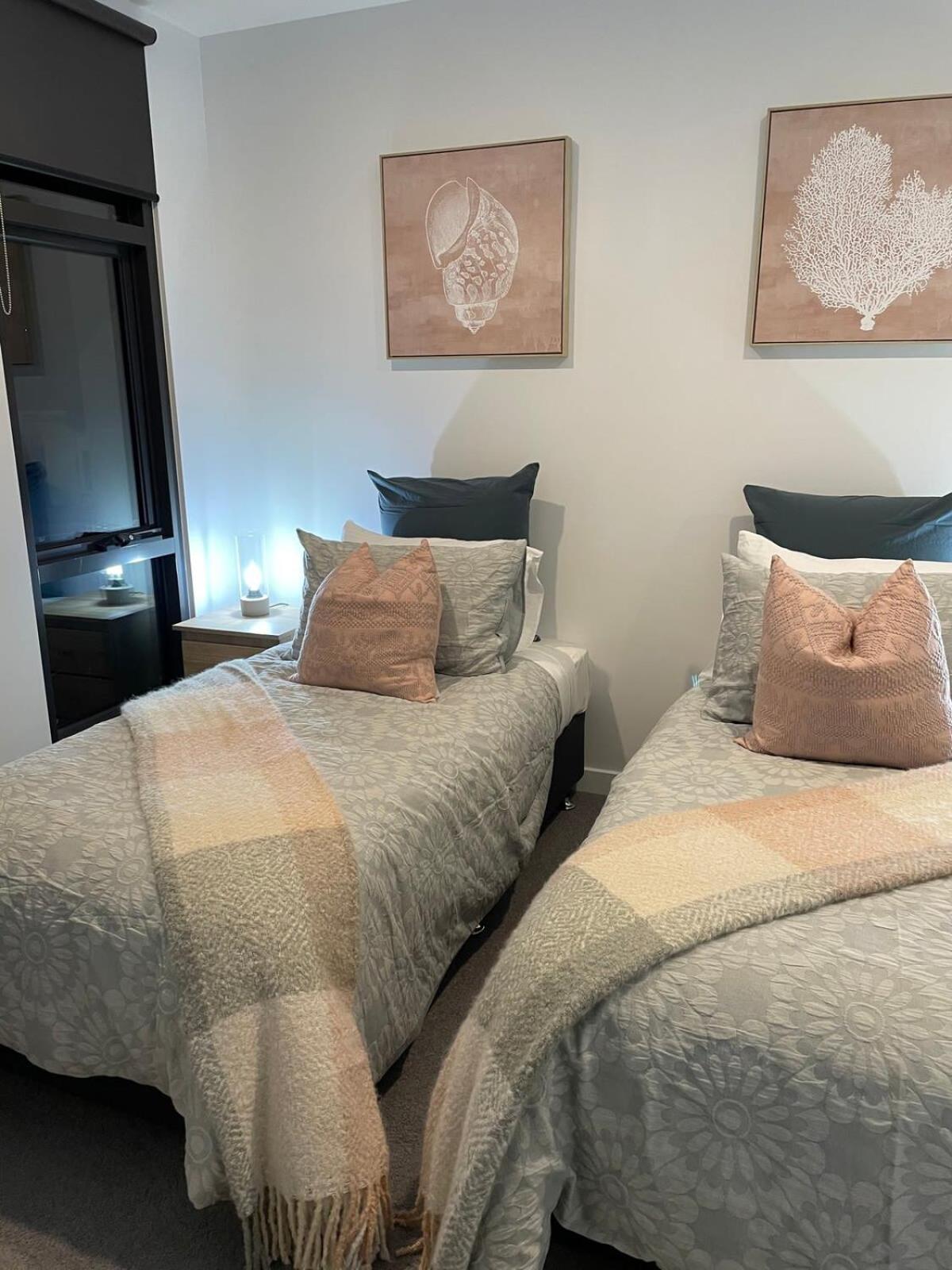Modern On Courtney-02594